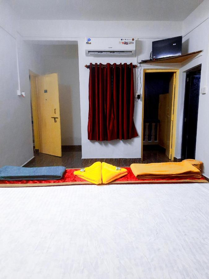 Om Sai Guest House パロレム エクステリア 写真