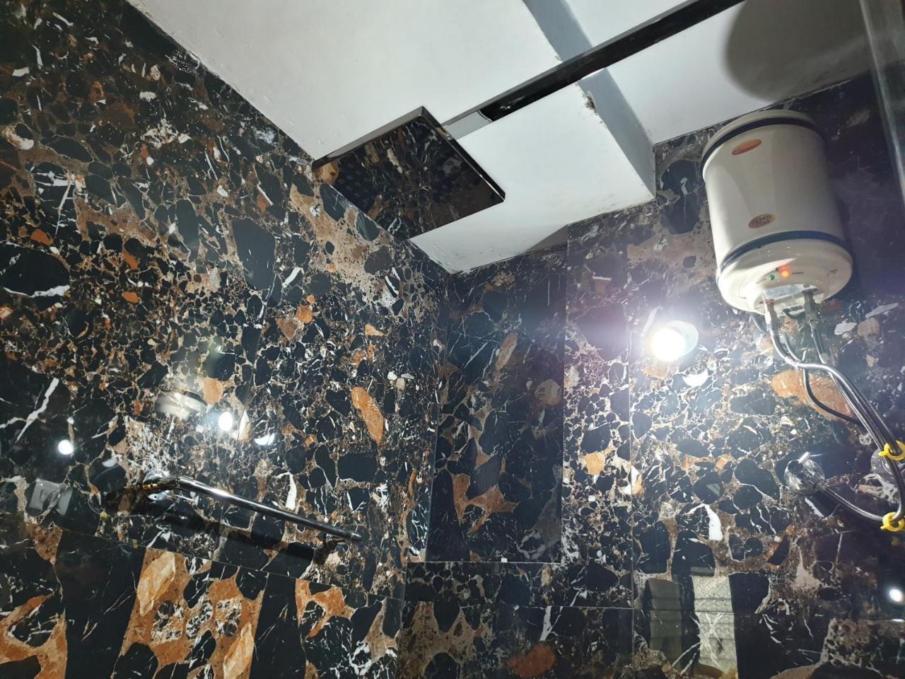 Om Sai Guest House パロレム エクステリア 写真